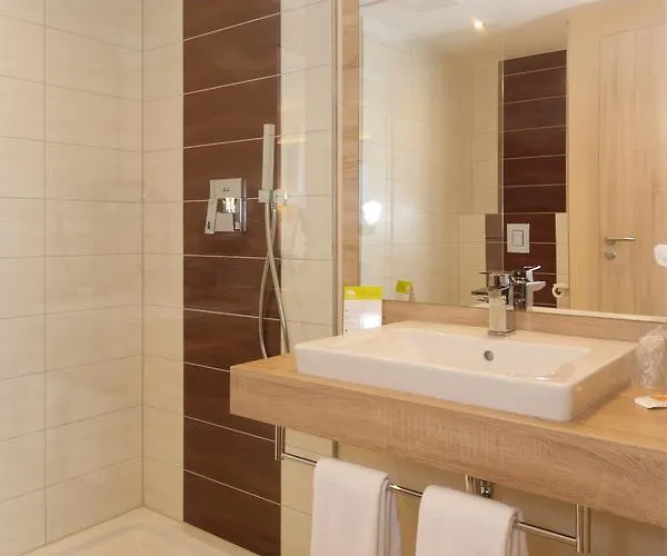 Hotel Weserschiffchen 3*